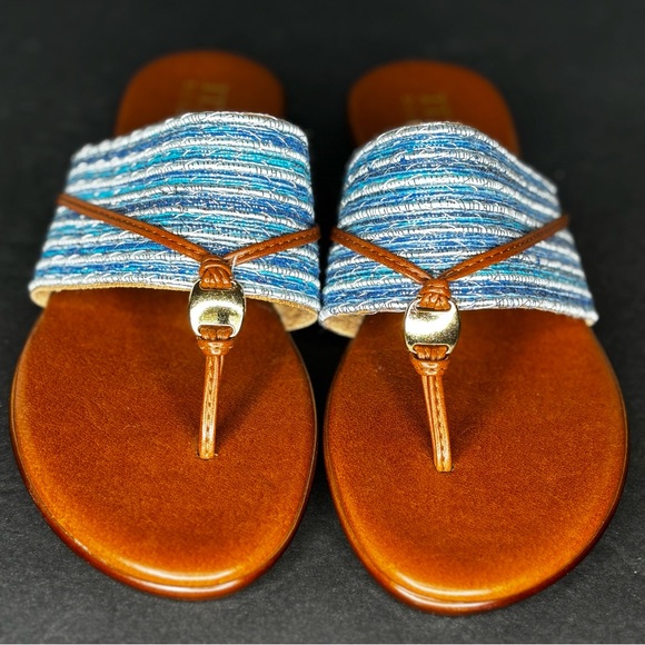 Italian Shoemakers Sandal US Size 8.5 Denim Style Blue & White Striped - Picture 6 of 6